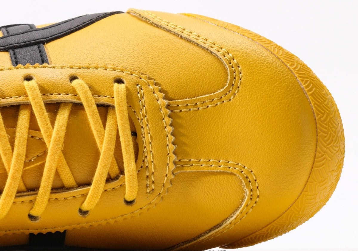 Onitsuka Tiger Moage CO – Classic Retro Running Shoes by Asics
