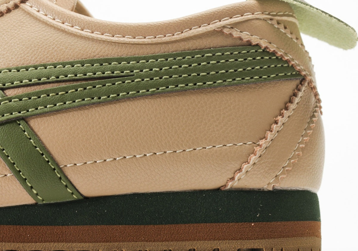 Onitsuka Tiger Moage CO – Classic Retro Running Shoes by Asics
