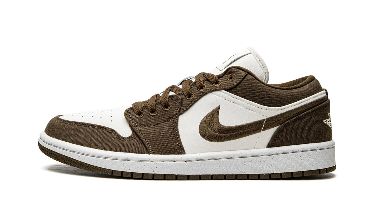 Air Jordan 1 Low WMNS "Light Olive"