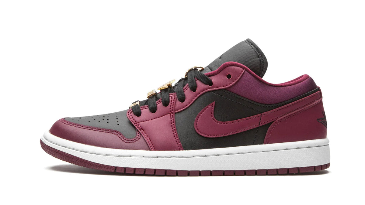 Air Jordan 1 Low SE WMNS "Beetroot"