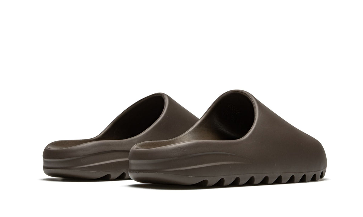 Yeezy SLIDE "Soot 2021"