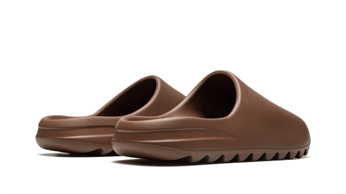 Yeezy SLIDE "Core 2021"
