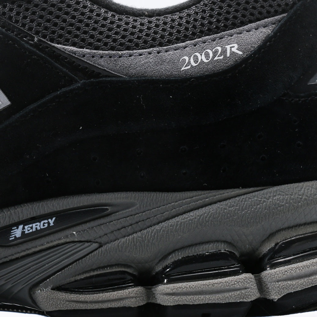 New Balance 2002R Black & Grey Retro Sneakers