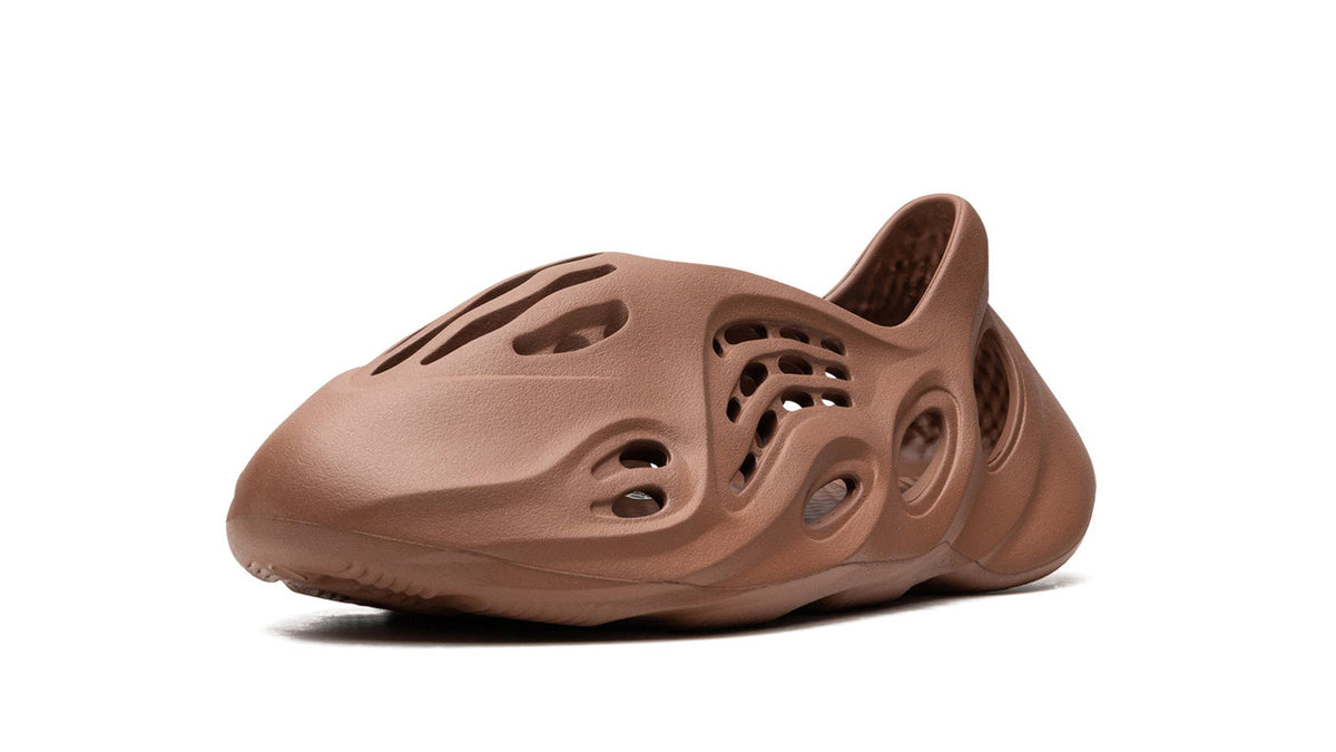 Yeezy FOAM RUNNER "Flax"