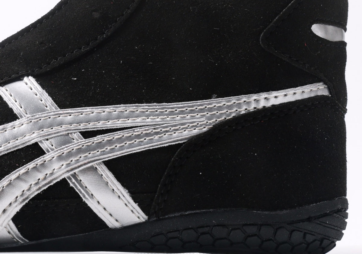 Onitsuka Tiger Moage CO – Classic Retro Running Shoes by Asics