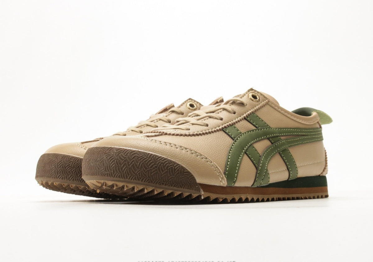 Onitsuka Tiger Moage CO – Classic Retro Running Shoes by Asics