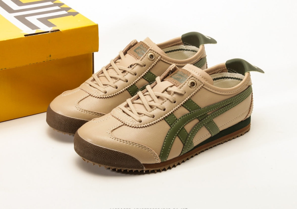 Onitsuka Tiger Moage CO – Classic Retro Running Shoes by Asics