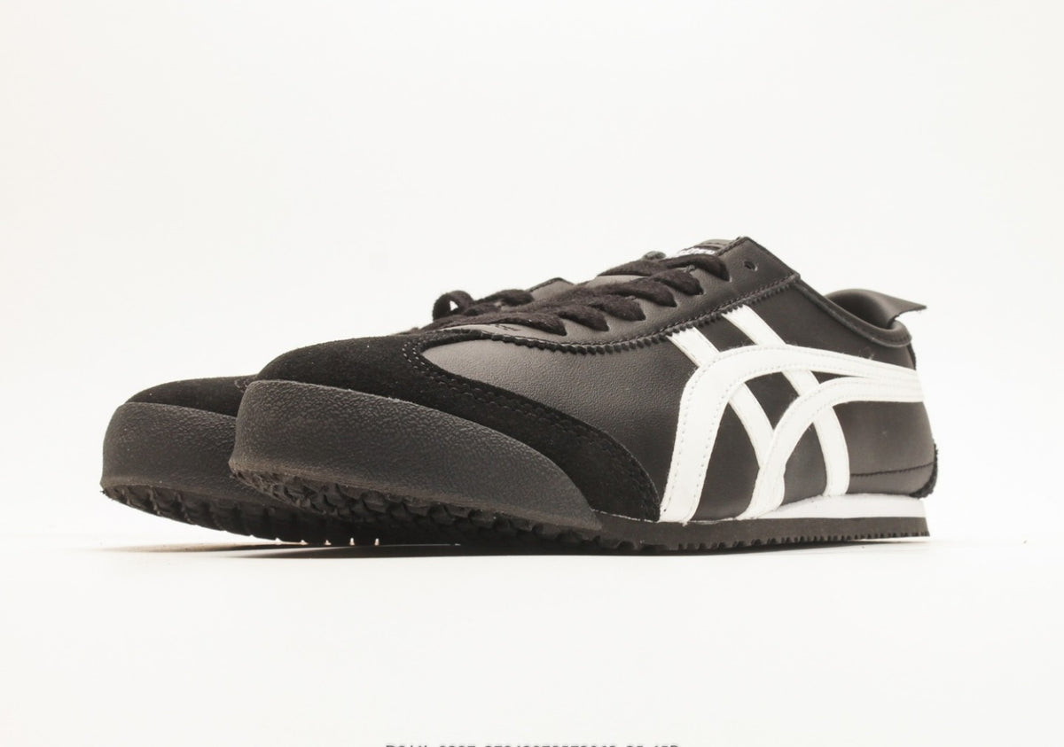 Onitsuka Tiger Moage CO – Classic Retro Running Shoes by Asics