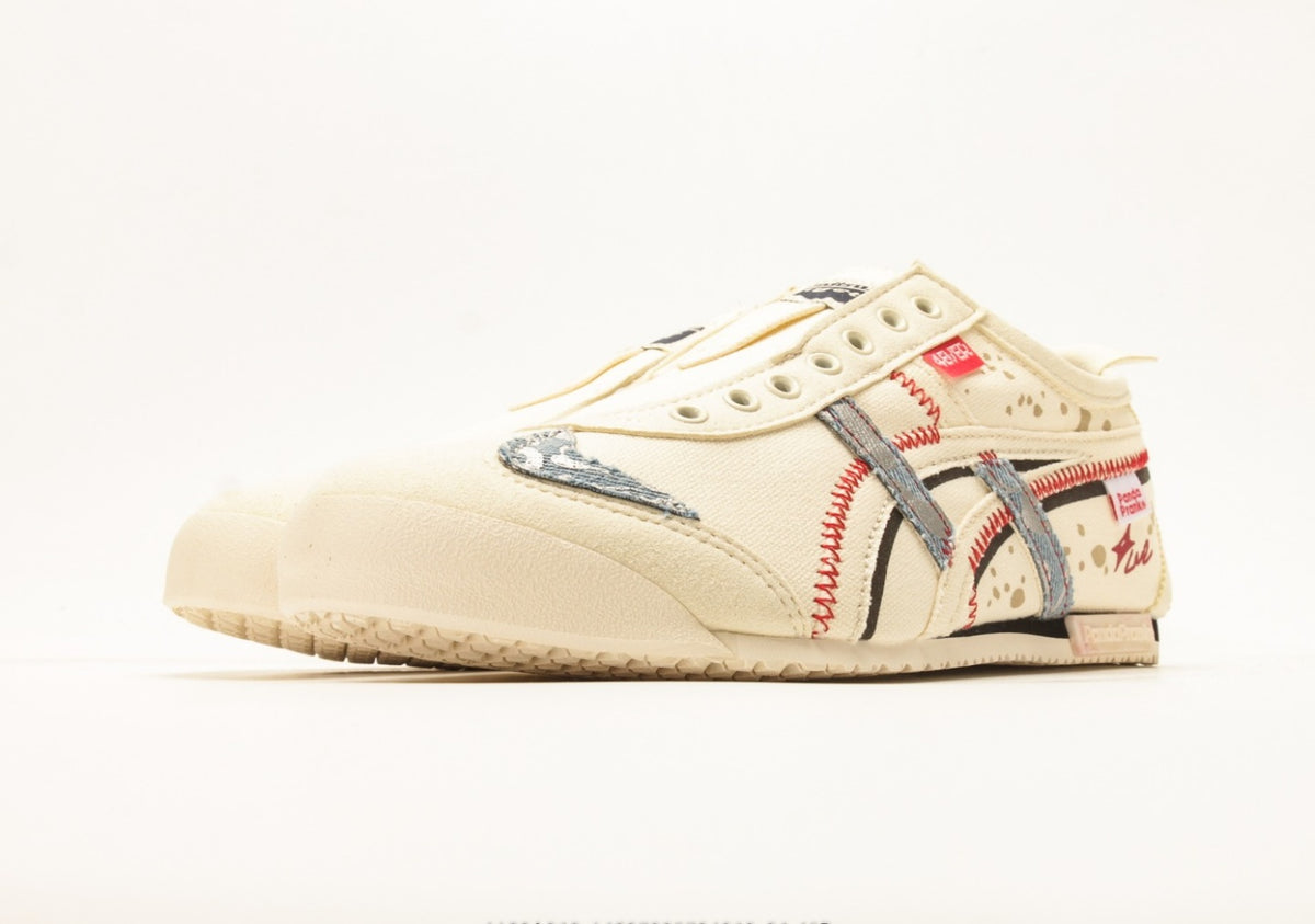 Onitsuka Tiger Moage CO – Classic Retro Running Shoes by Asics