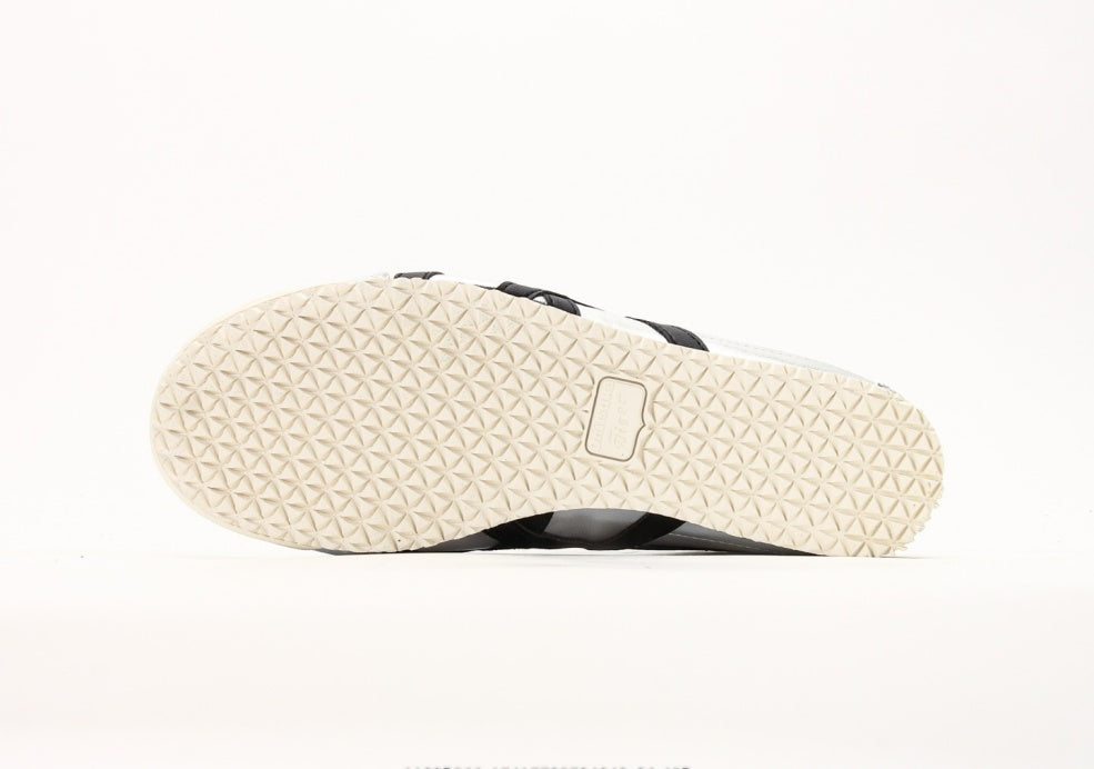 Onitsuka Tiger Moage CO – Classic Retro Running Shoes by Asics