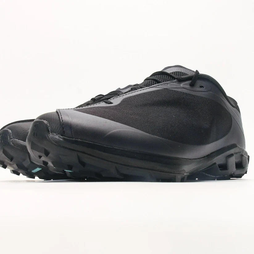 On Running Cloudventure Shoes - Black, CloudTec Cushioning