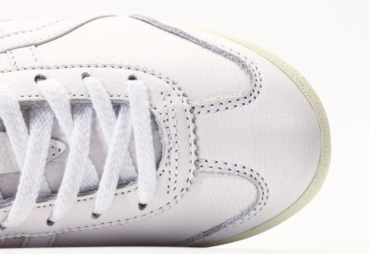 Onitsuka Tiger Moage CO – Classic Retro Running Shoes by Asics