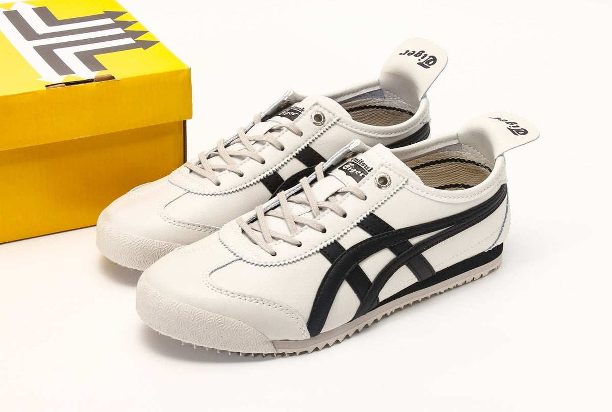 Onitsuka Tiger Moage CO – Classic Retro Running Shoes by Asics