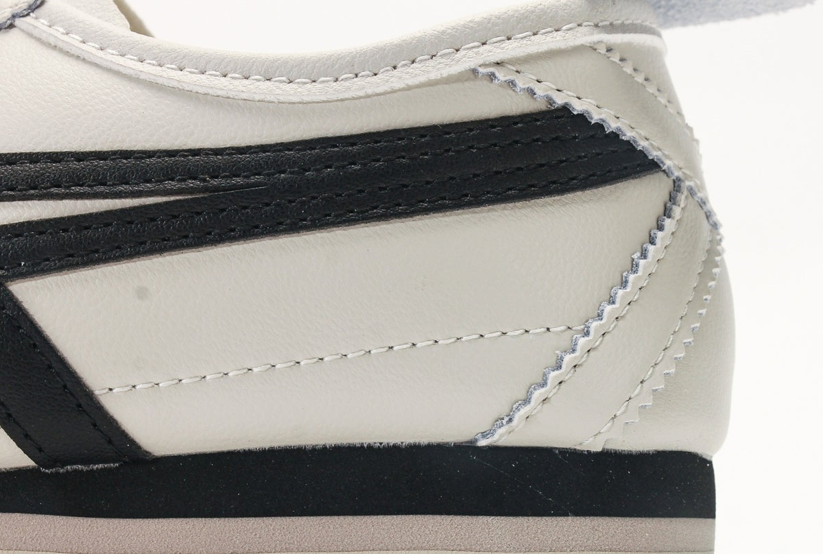 Onitsuka Tiger Moage CO – Classic Retro Running Shoes by Asics