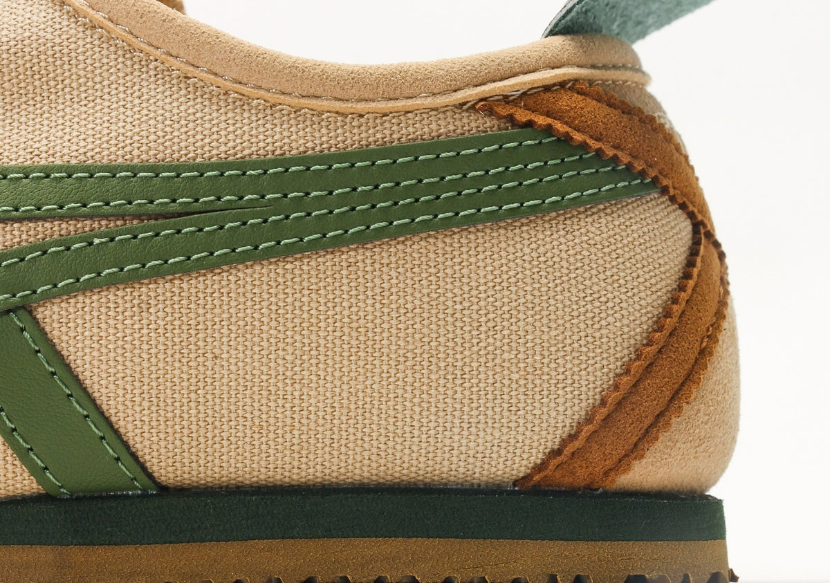 Onitsuka Tiger Moage CO – Classic Retro Running Shoes by Asics