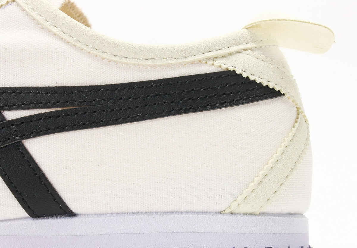 Onitsuka Tiger Moage CO – Classic Retro Running Shoes by Asics