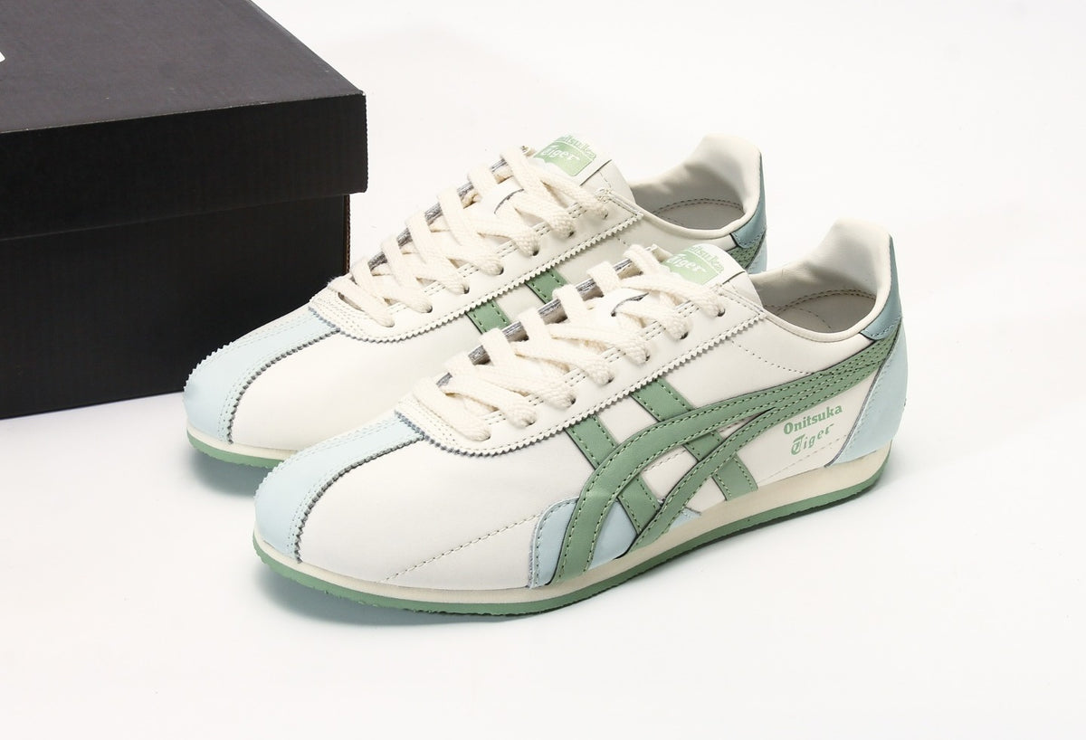Onitsuka Tiger Moage CO – Classic Retro Running Shoes by Asics