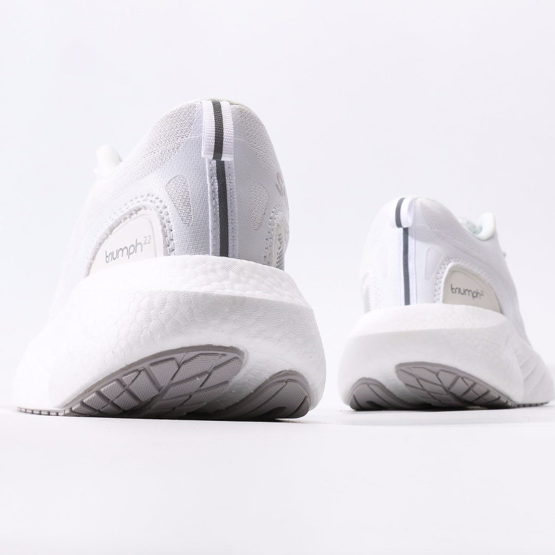 Saucony Triumph 22 White Running Shoes