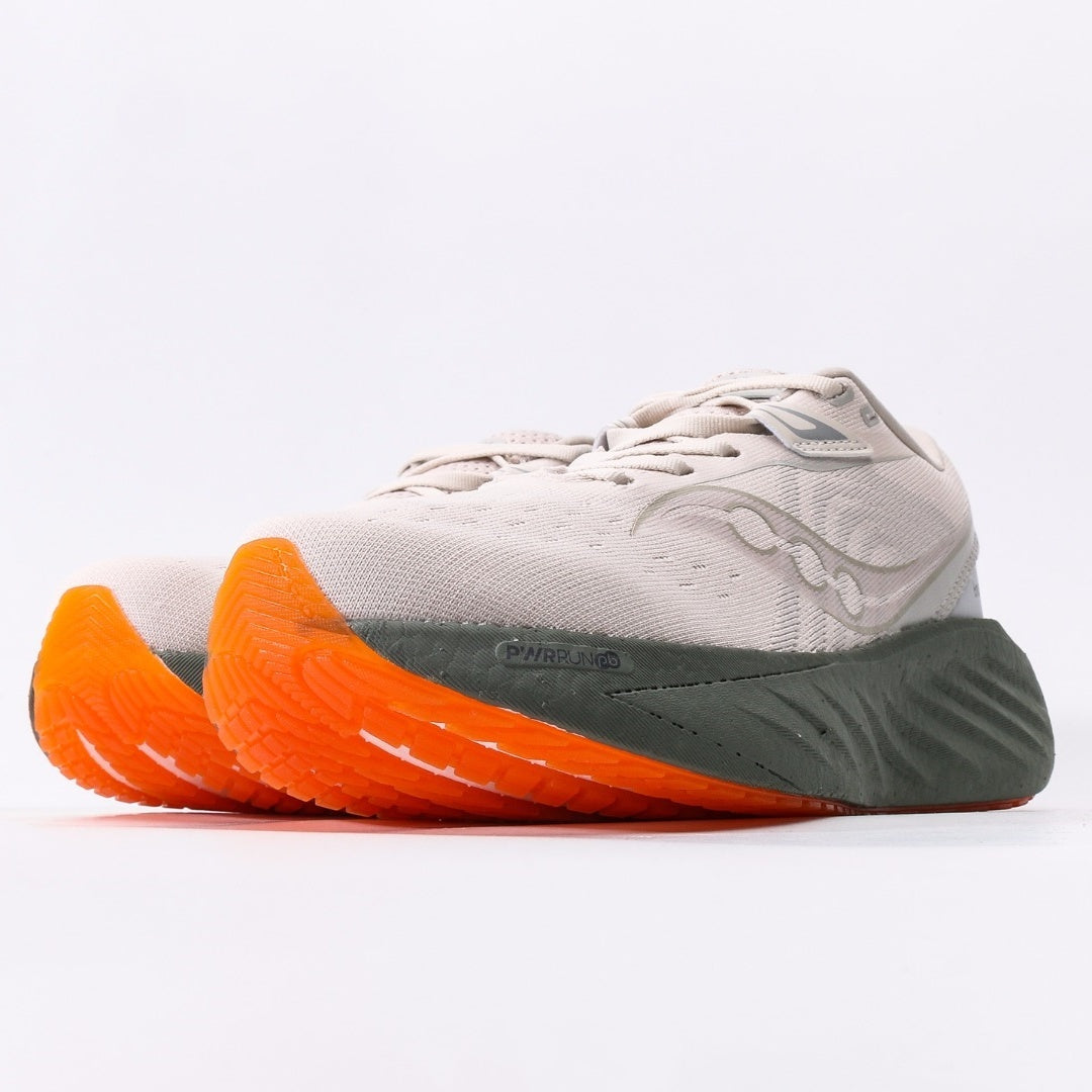 Saucony Triumph 22 Cream & Sage Running Shoes
