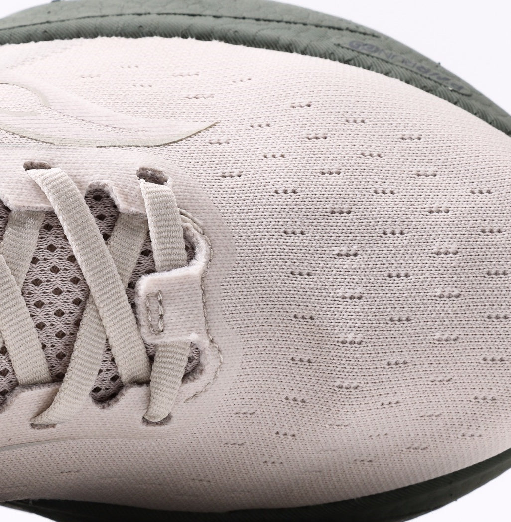 Saucony Triumph 22 Cream & Sage Running Shoes