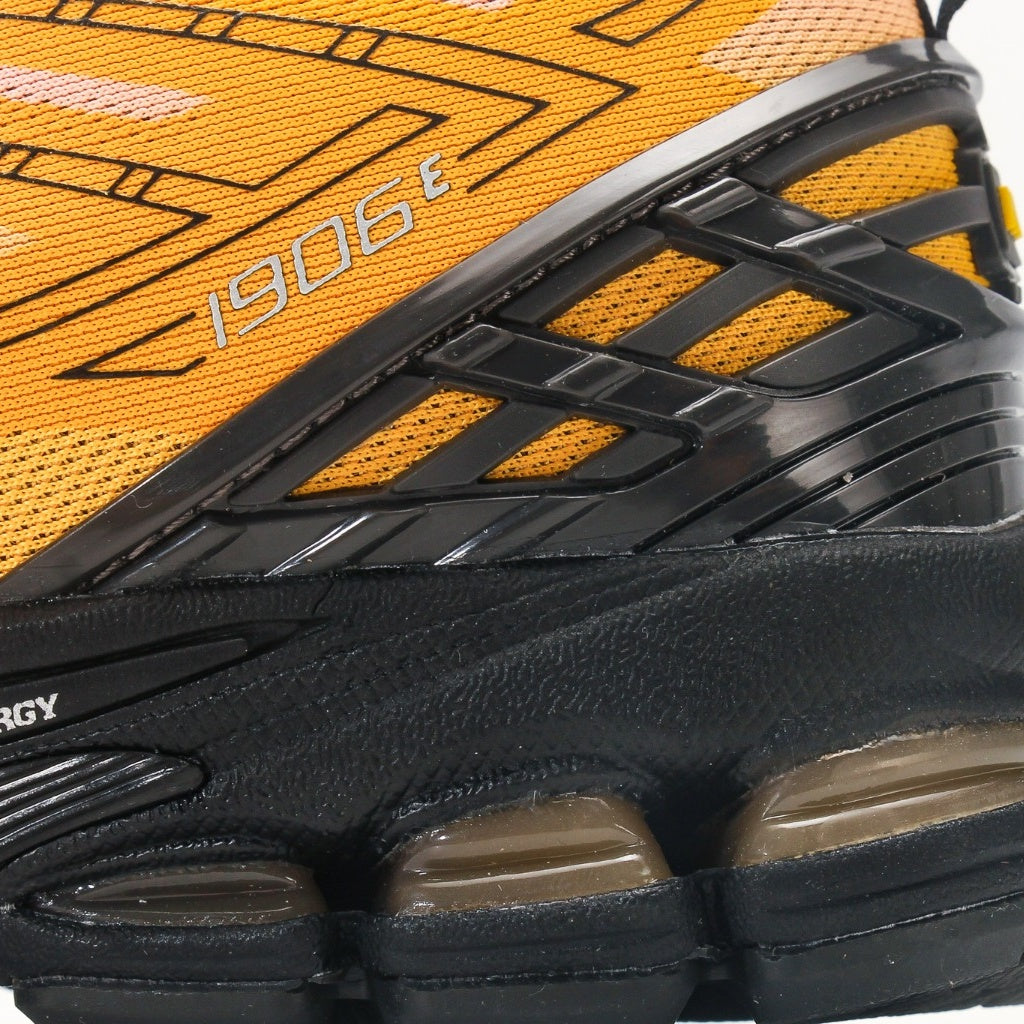 New Balance 1906E Yellow & Black Retro Sneakers