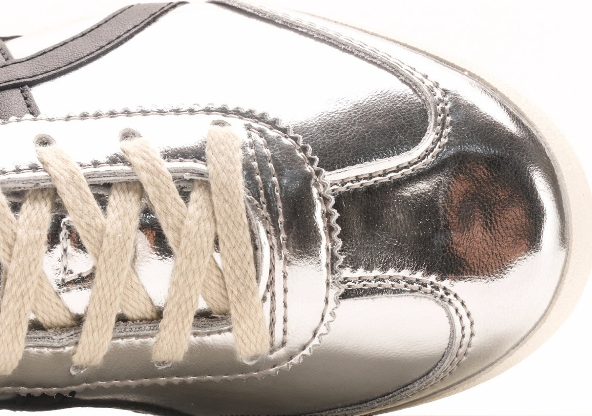 Onitsuka Tiger Moage CO – Classic Retro Running Shoes by Asics